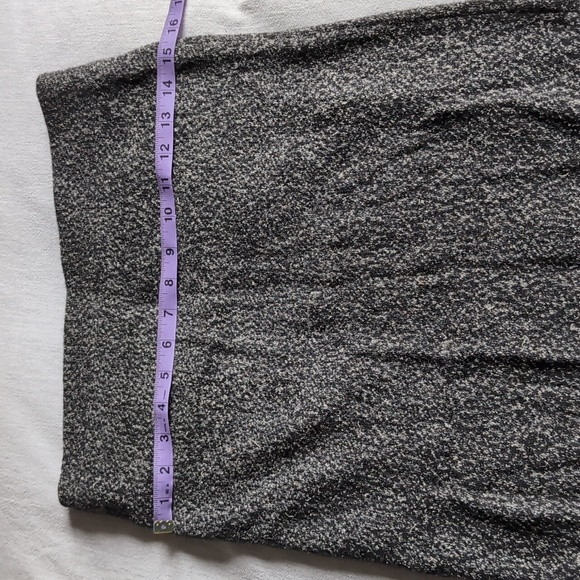 Club Monaco Skirt Size M - Picture 6 of 7